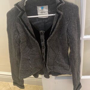 Wool houndstooth blazer v neck small velvet lining